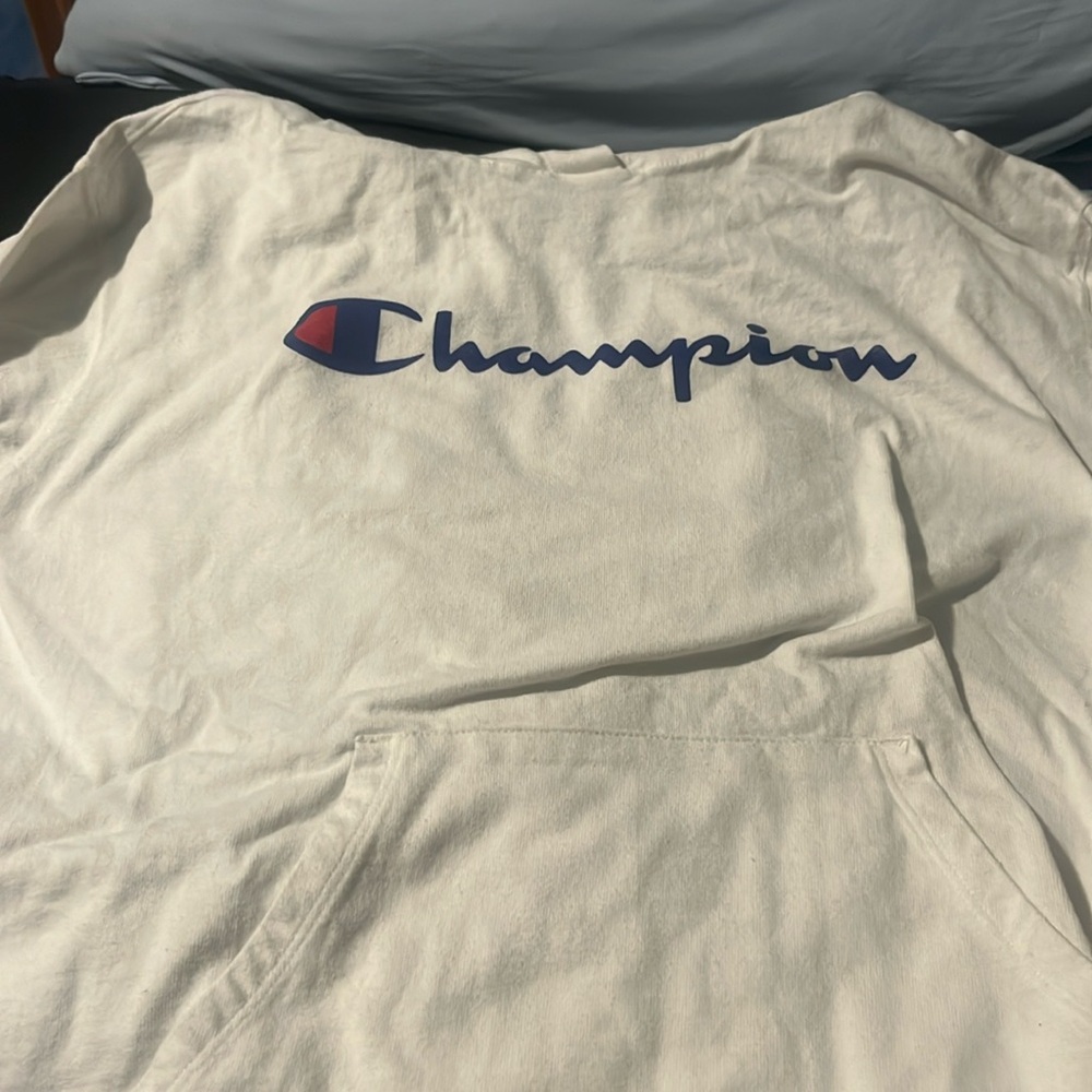 White champion sweatshirt